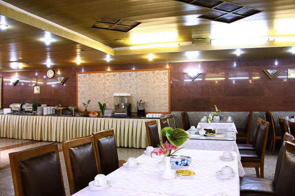 طراحی دکوراسیون رستوران ایرانی