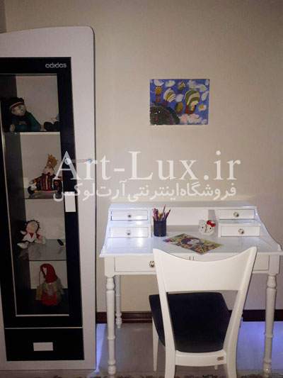 میز تحریر سنتی سفید