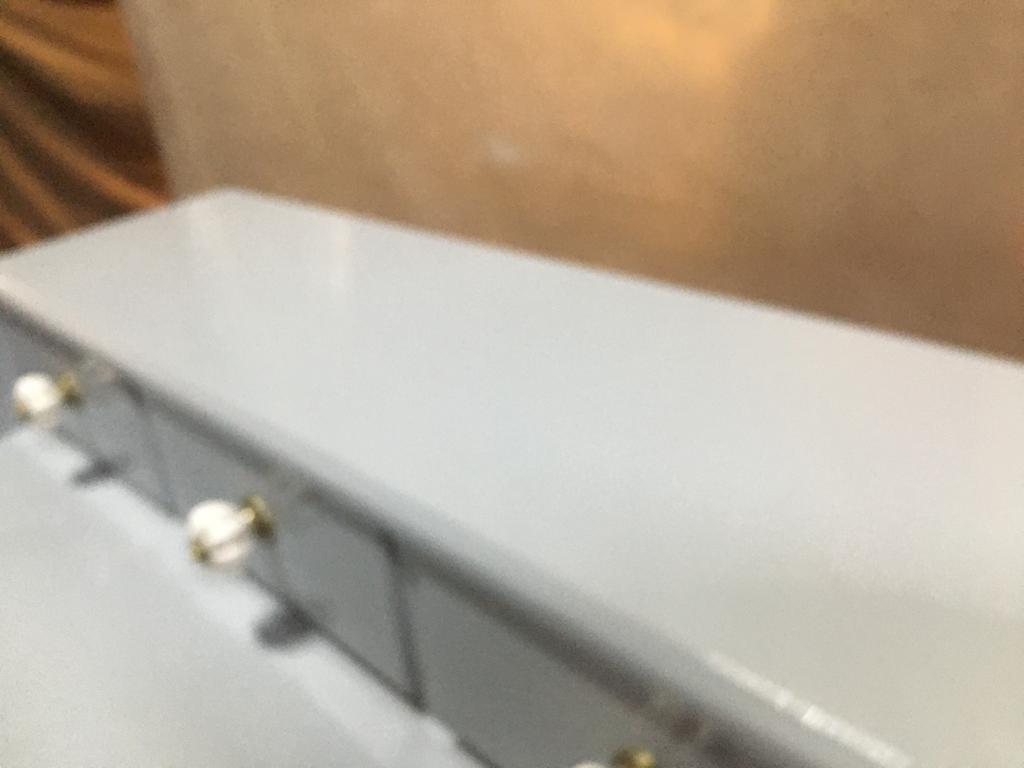 میز تحریر چوبی ساده طوسی
